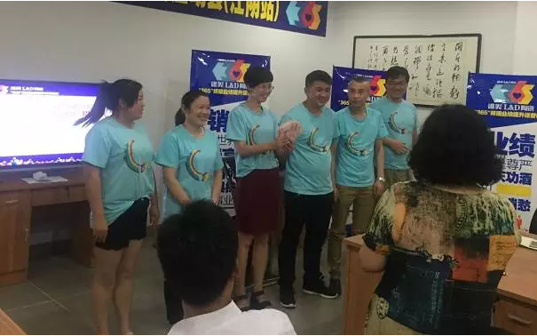 1481352966827501.png blob.png